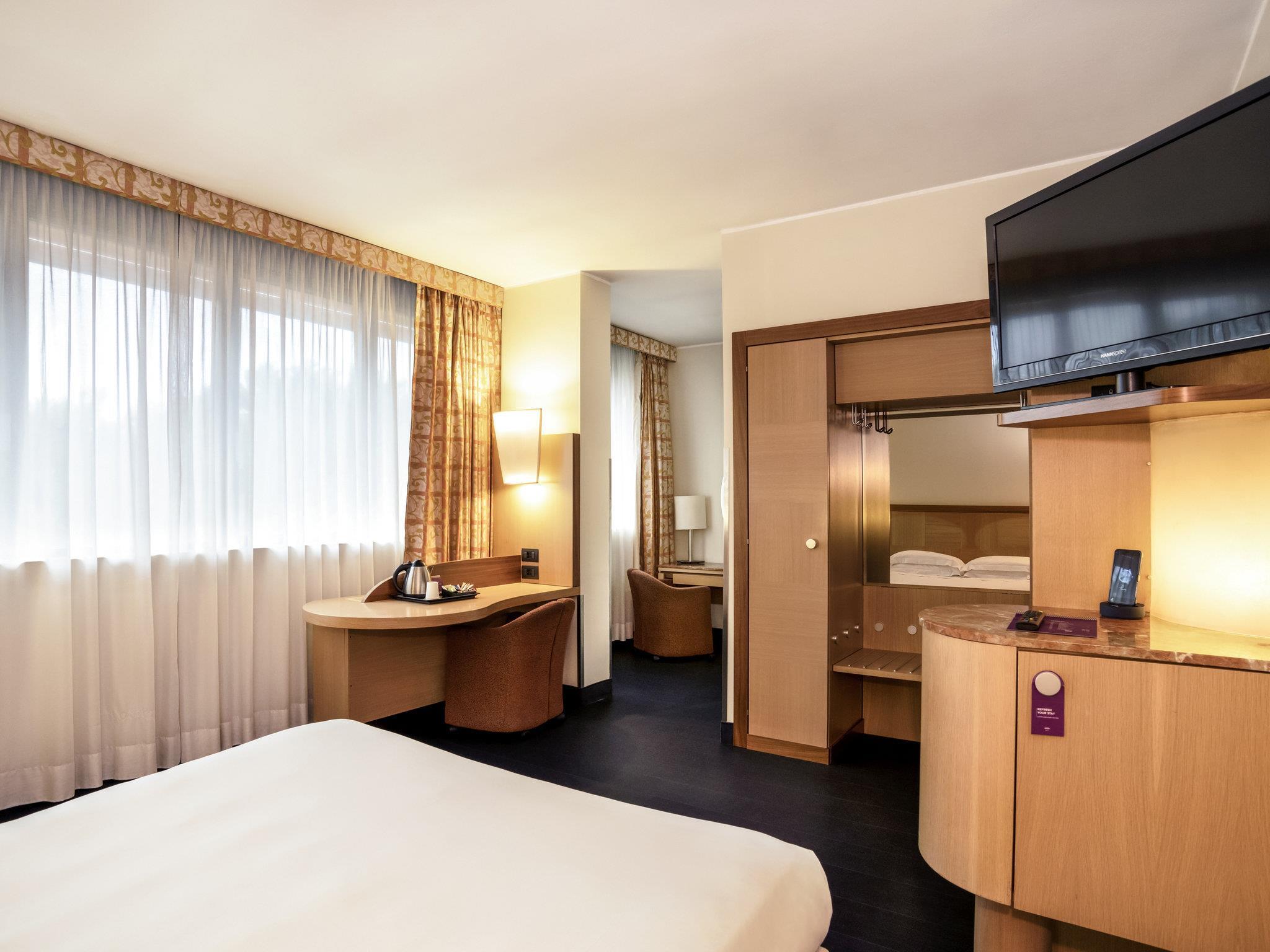 Mercure Eur Roma West Room Type - JUNIOR SUITE