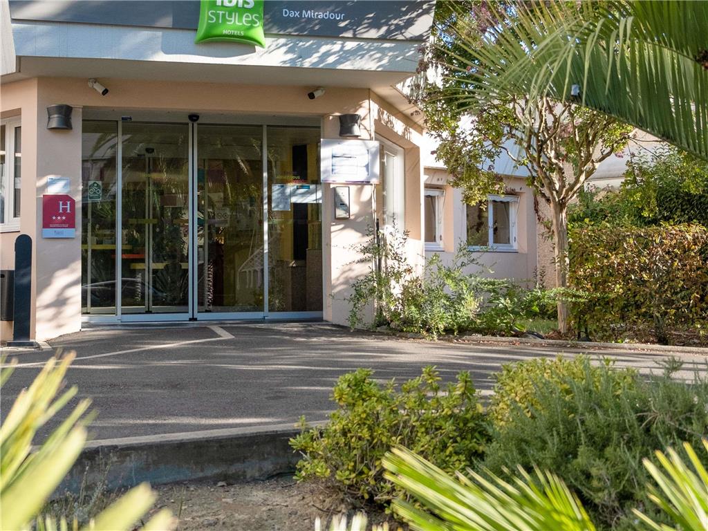 Ibis Styles Dax Centre - Tap to explore photos