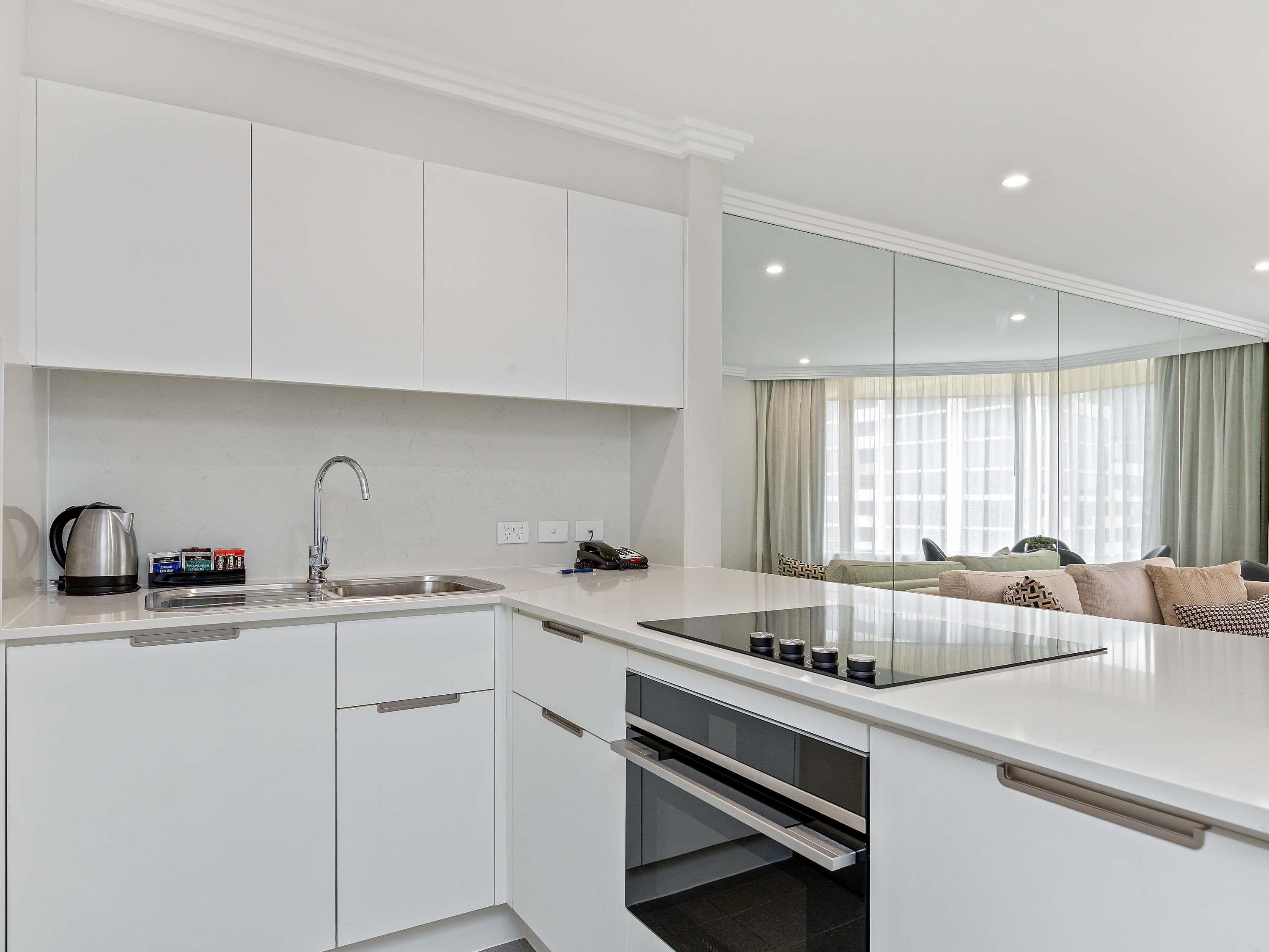 Quay West Suites Sydney Room Type - Premium One King Bedroom City View Apartment