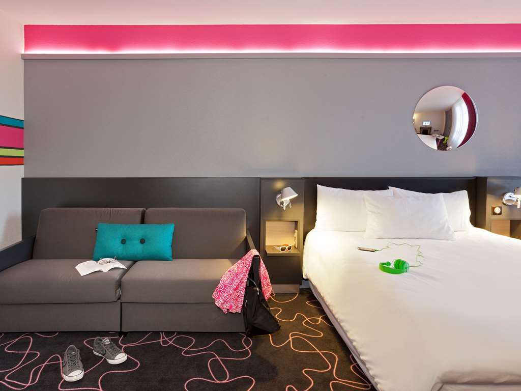 ibis Styles Roanne Centre Gare - Tap to explore photos