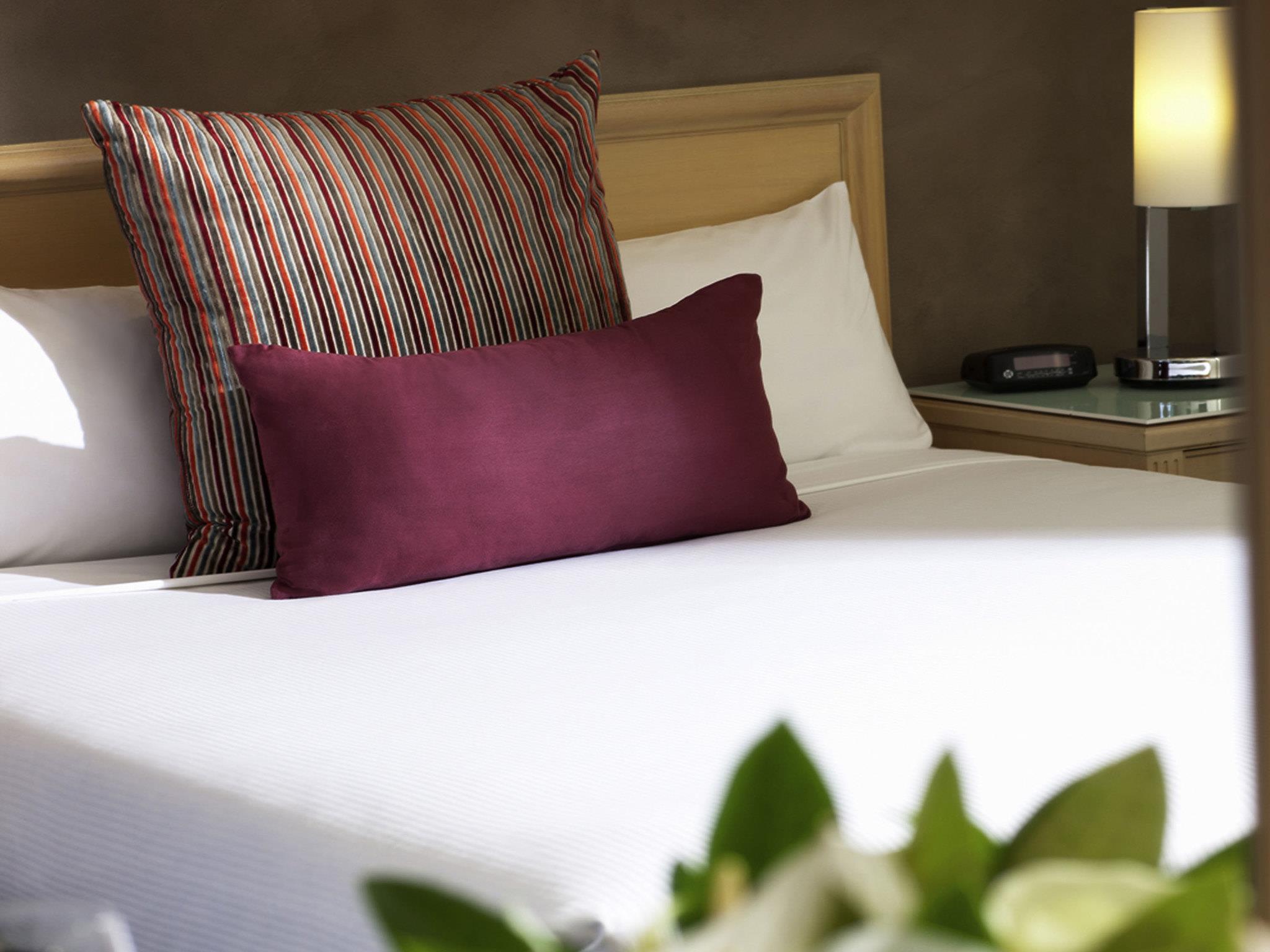 Mercure Melbourne Albert Park Room Type - Premium Family Room 1 Queen and 2 Single Beds