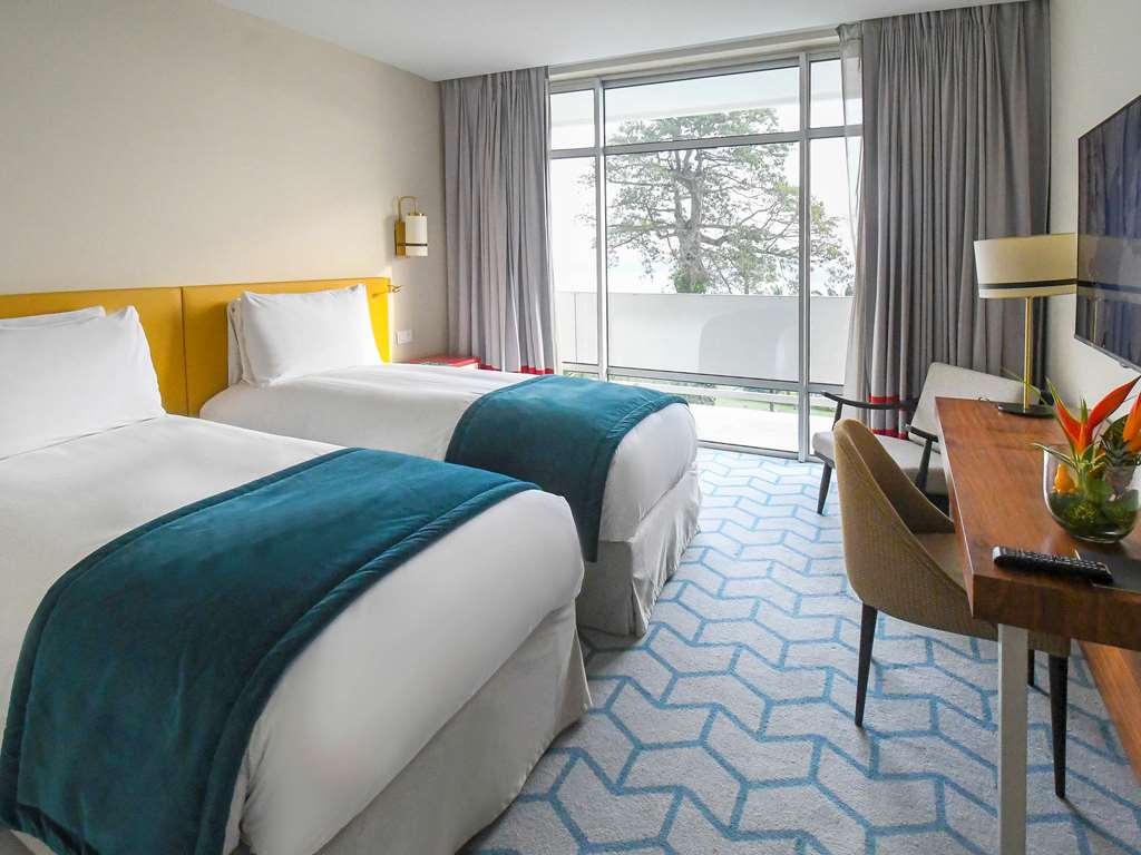 Sofitel Abidjan Hotel Ivoire Room Type - Superior room, 2 single beds, balcony