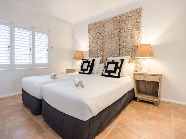 THE REEF HOUSE PALM COVE - Photo 32