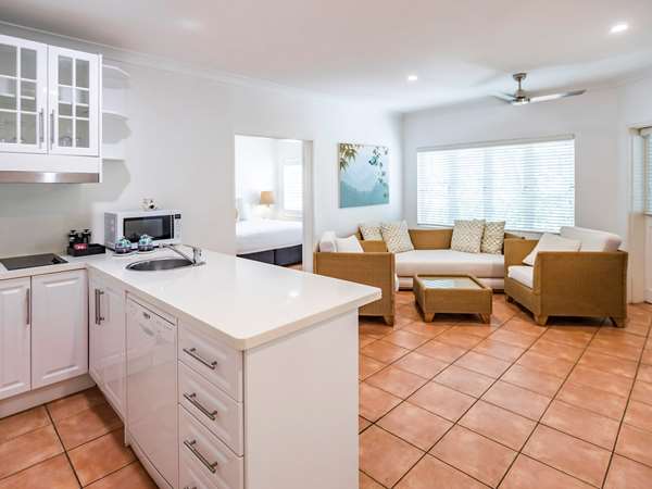 THE REEF HOUSE PALM COVE - Photo 33