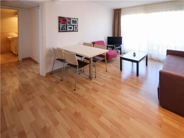 Apartment with 1 bedroom for 4 people, view of the town