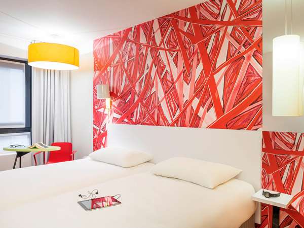 Guest Room,On-Site