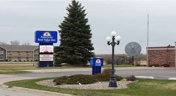 Exterior view - Americas Best Value Inn & Suites Clear Lake - I-35, Exit 194