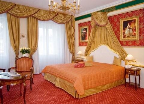 Bristol Hotel Salzburg-guestroom-Guest Room,Indoor/Interior,On-Site.jpg