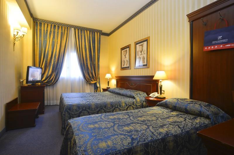 Zanhotel Europa-guestroom-Guest Room,Indoor/Interior,On-Site.jpg