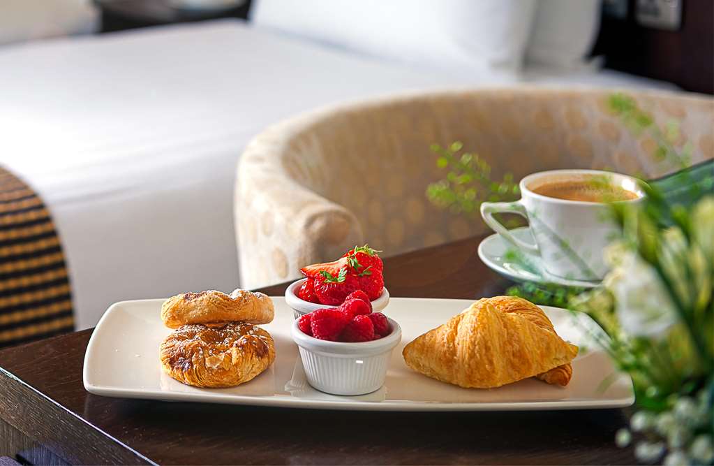 Carlton Hotel Blanchardstown-guestroom-Guest Room,Guest Room Amenity,On-Site.jpg