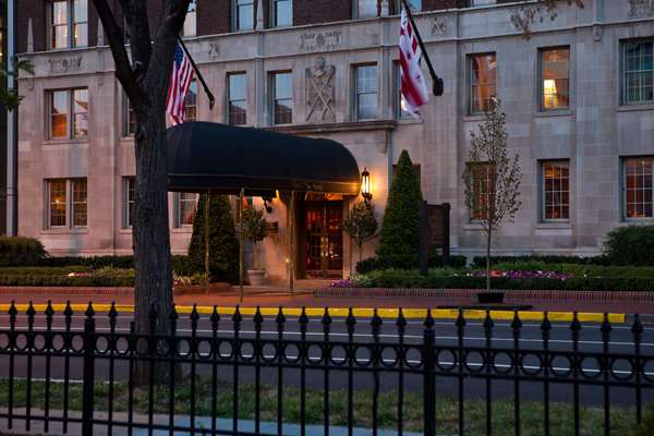 Exterior view - Hotel Lombardy DC