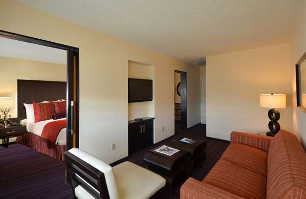 Suite - Washington Plaza Hotel DC