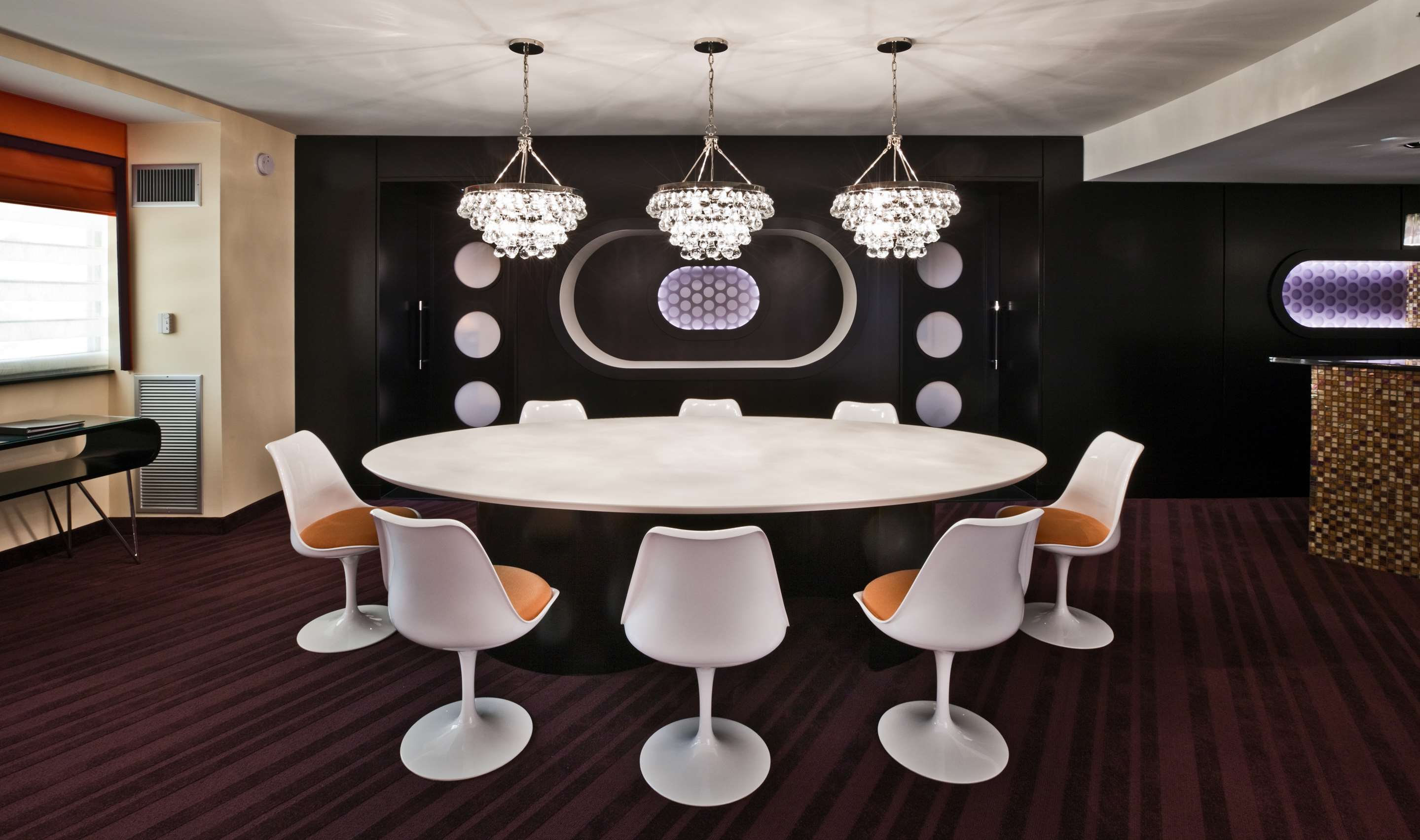 Lapidus Dining Area | Washington Plaza