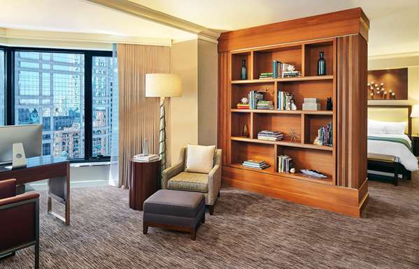  - Westin Hotel Chicago River North