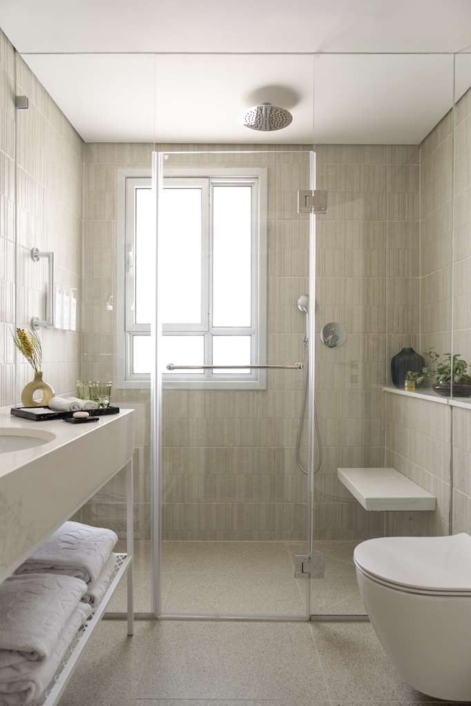 Dan Boutique Jerusalem-guestroom-Guest Room,Bathroom,On-Site.jpg