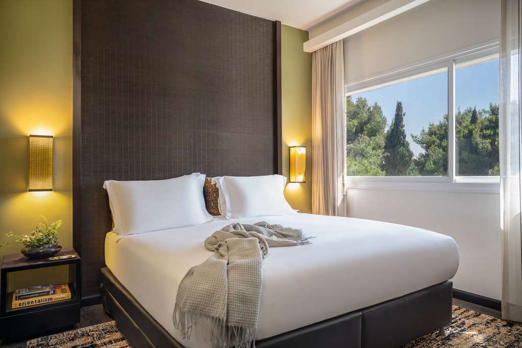 Dan Boutique Jerusalem-guestroom-Guest Room,On-Site.jpg