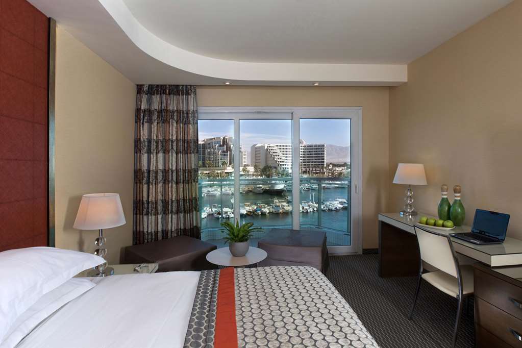 Dan Panorama Eilat-guestroom-Guest Room,On-Site.jpg