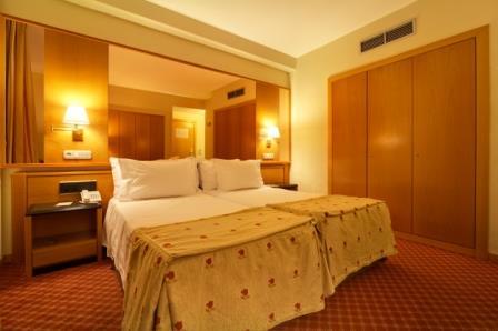 Silken Rona Dalba Hotel-guestroom-Guest Room,Indoor/Interior,On-Site.jpg