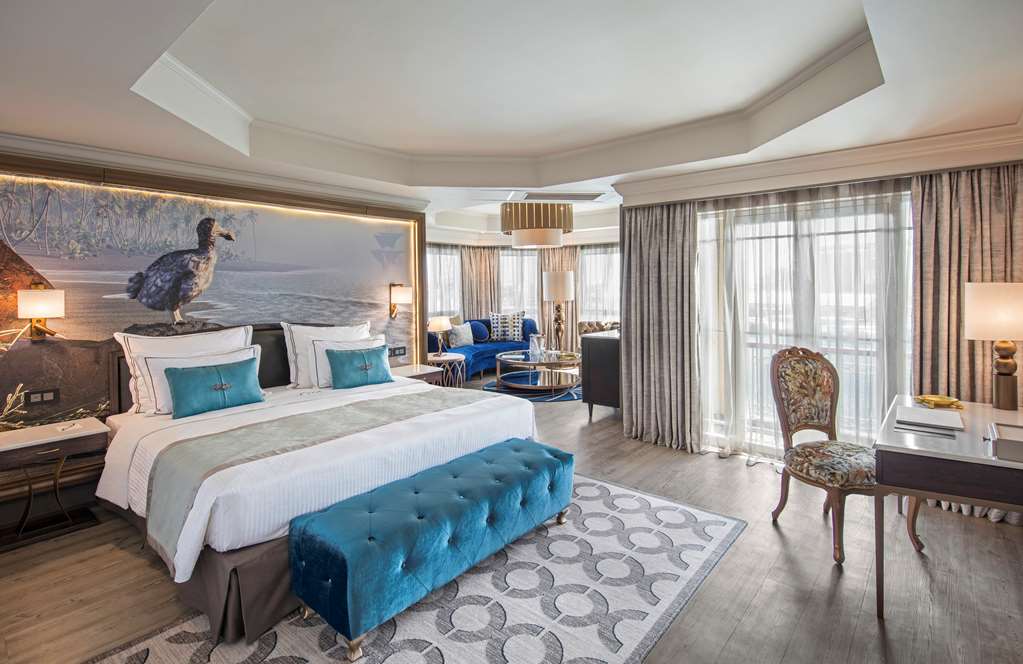 Labourdonnais Waterfront Hotel-guestroom-Guest Room,Suite,On-Site.jpg