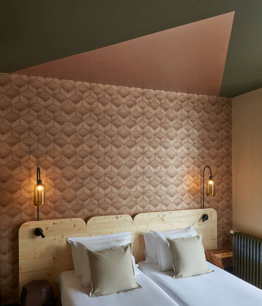 HC Hotel Konti-guestroom-Guest Room,On-Site.jpg
