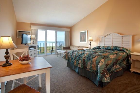 Pointes North Beachfront Hotel-guestroom-Guest Room,Indoor/Interior,On-Site.jpg