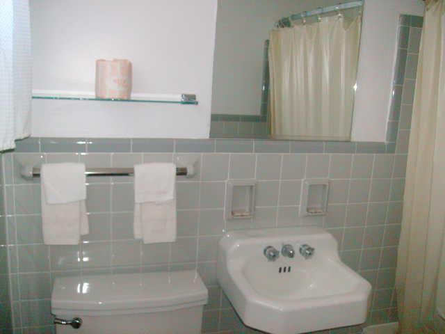 Budget Inn Clearfield-guestroom-Guest Room,Guest Room Amenity,On-Site.jpg