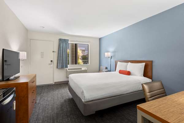  - Good Nite Inn Calabasas