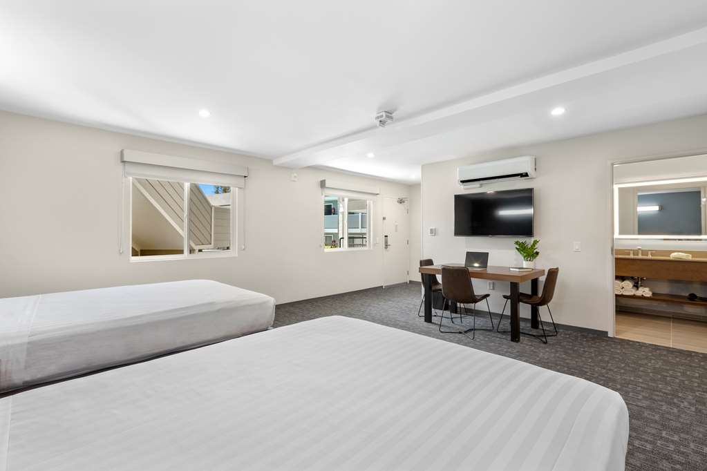 Good Nite Inn Calabasas - Malibu Area-guestroom-Guest Room,On-Site.jpg
