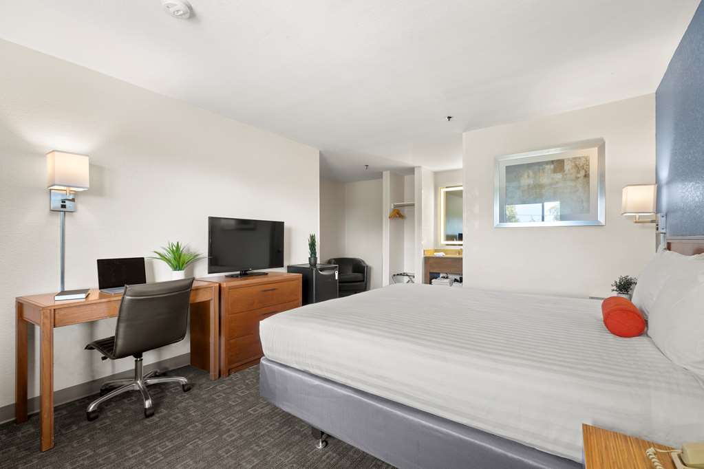 GOOD NITE INN CAMARILLO VENT-guestroom-Guest Room,On-Site.jpg