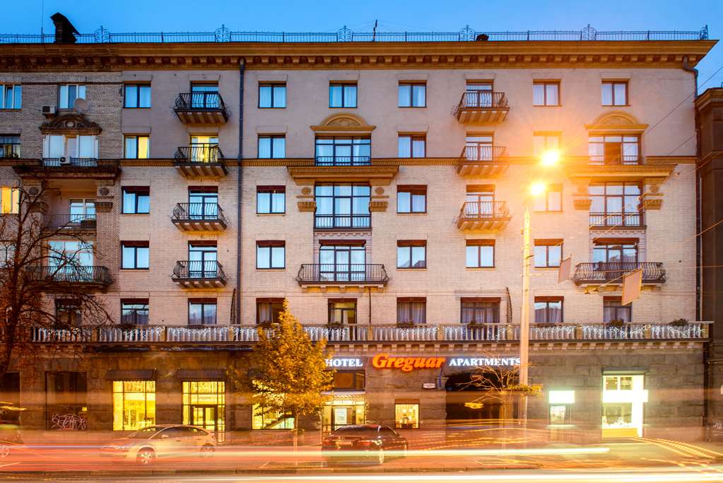 Greguar Aparthotel