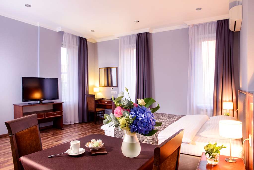 Greguar Aparthotel