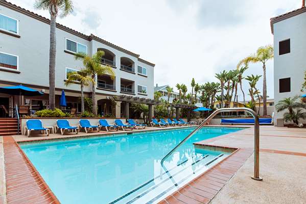 Pool - Tamarack Beach Resort Carlsbad