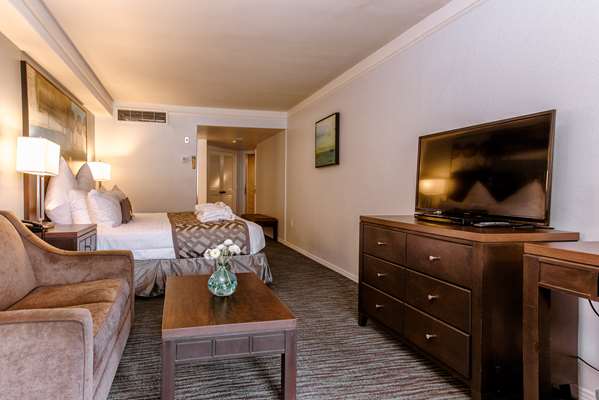  - Tamarack Beach Resort Carlsbad