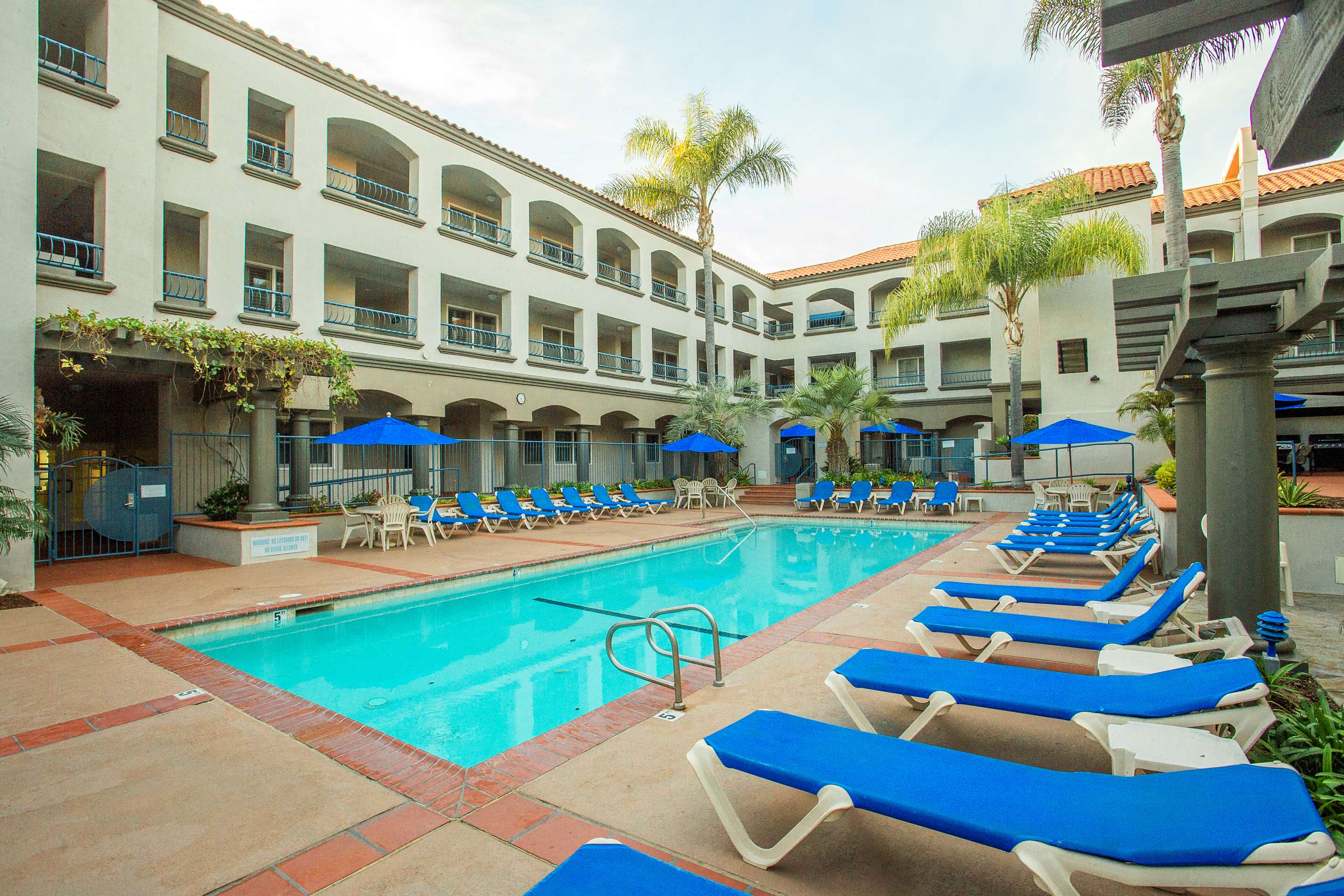 IMG | Tamarack Beach Resort Hotel