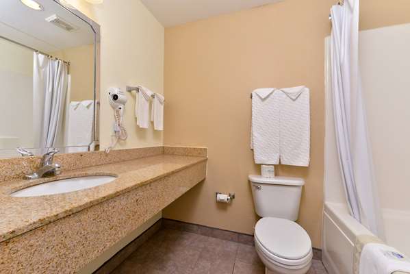  - Americas Best Value Inn Winnie - I-10, Exit 829