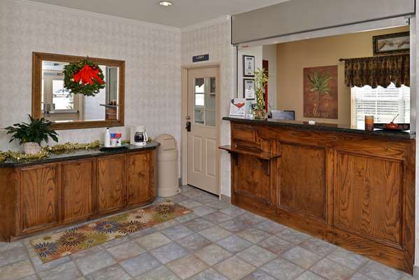  - Americas Best Value Inn Winnie - I-10, Exit 829