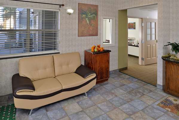  - Americas Best Value Inn Winnie - I-10, Exit 829