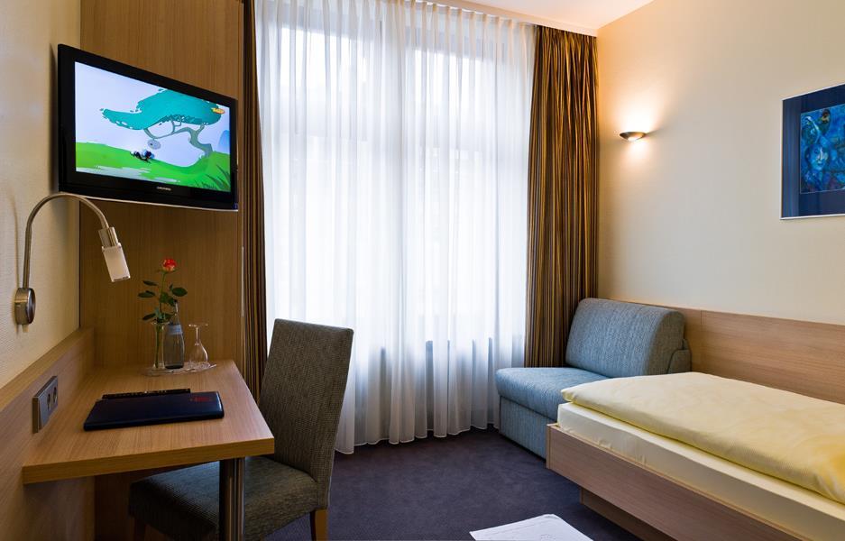 CPH HOTEL BERLINER HOF-guestroom-Guest Room,Indoor/Interior,On-Site.jpg