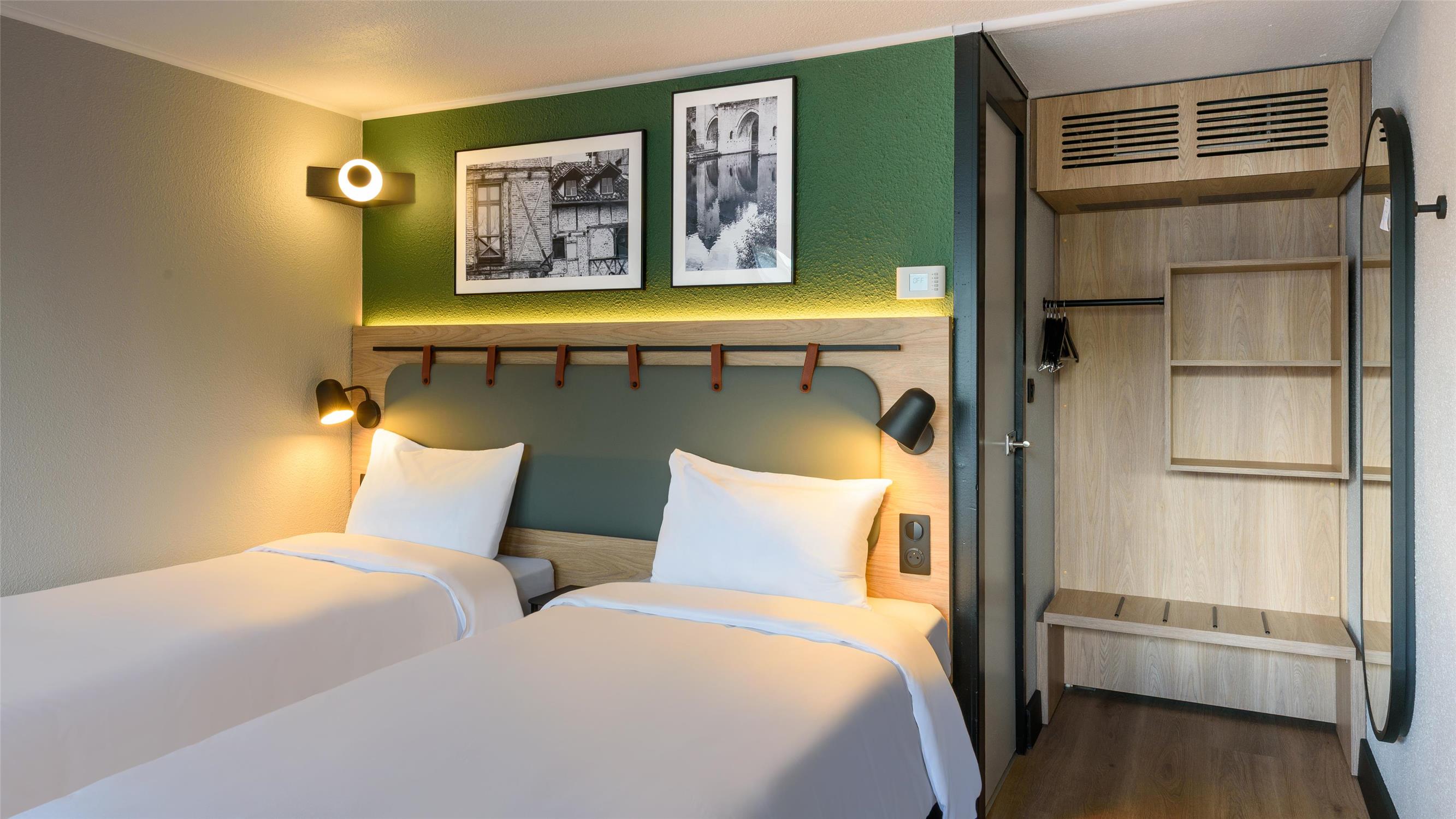 HÔTEL CAMPANILE NATURE - CAHORS - Chambres / Logements