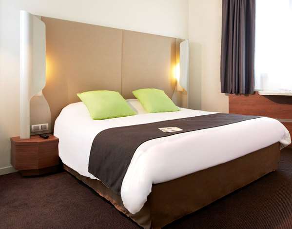 Hôtel HOTEL CAMPANILE CHANTILLY - Chambre Standard - Nouvelle Génération