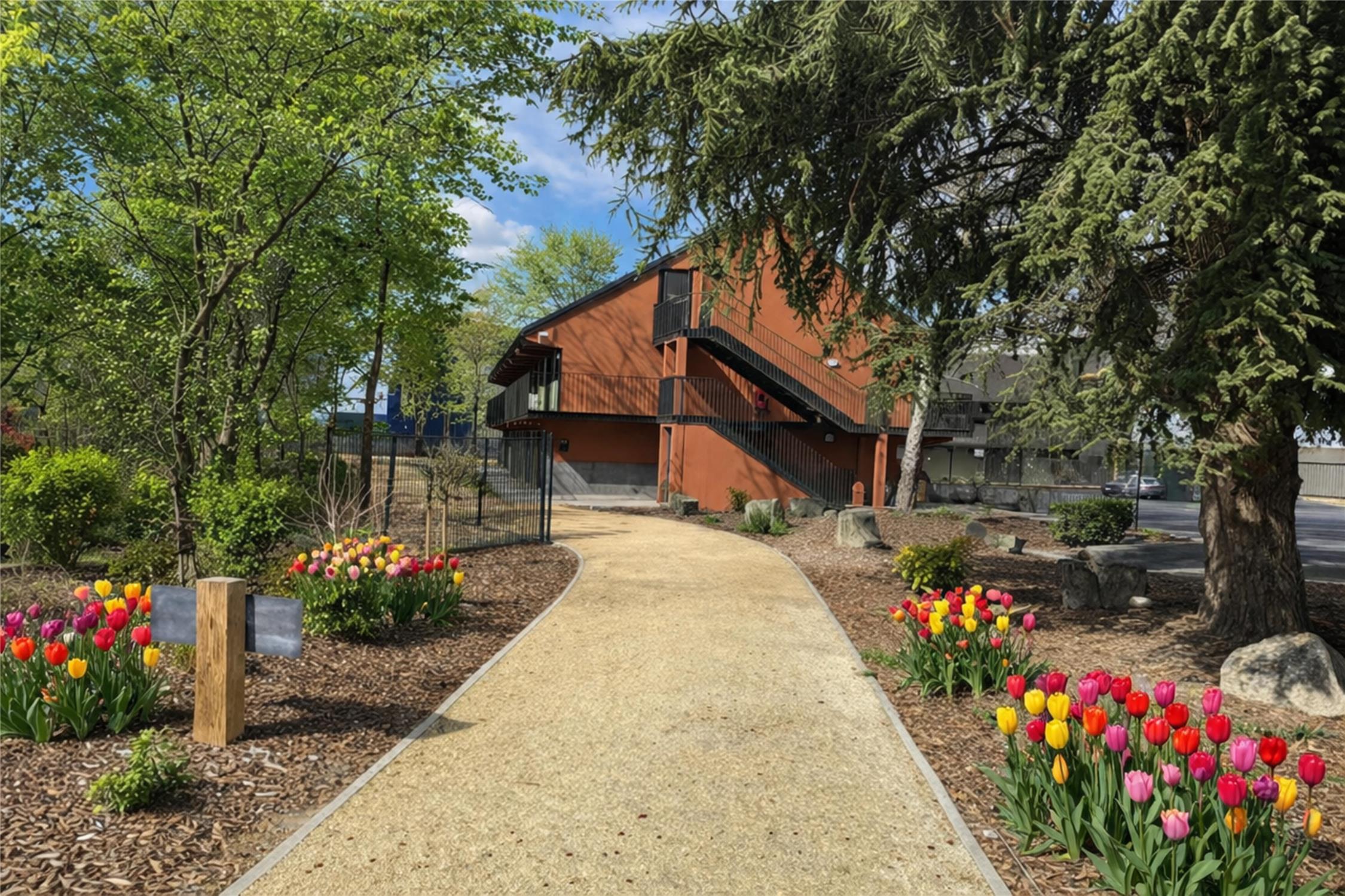 HÔTEL CAMPANILE NATURE - CLERMONT FERRAND NORD RIOM - Chambres / Logements