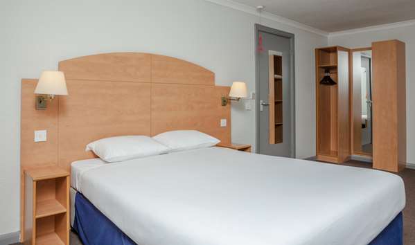 Hotel HOTEL CAMPANILE DARTFORD - South East of London - Standard Room