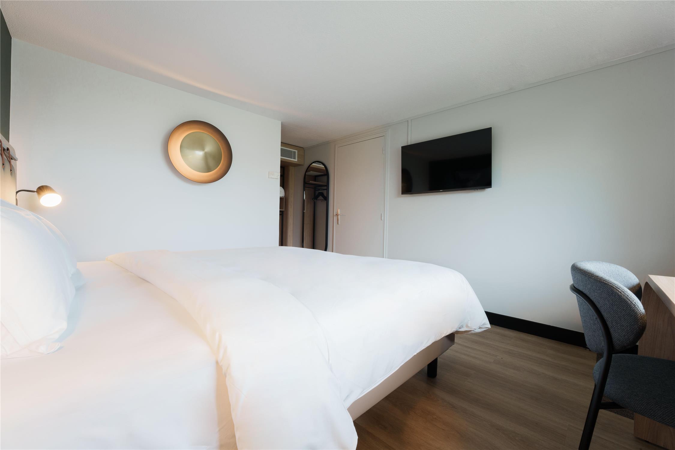 HOTEL CAMPANILE LILLE SUD - Douai Cuincy - null