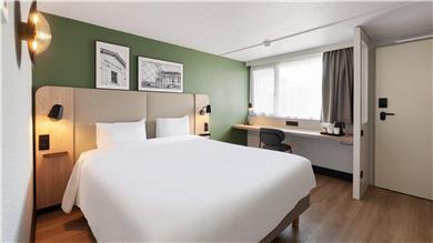 Campanile NATURE - Epone - Standard Room - Queen Bed