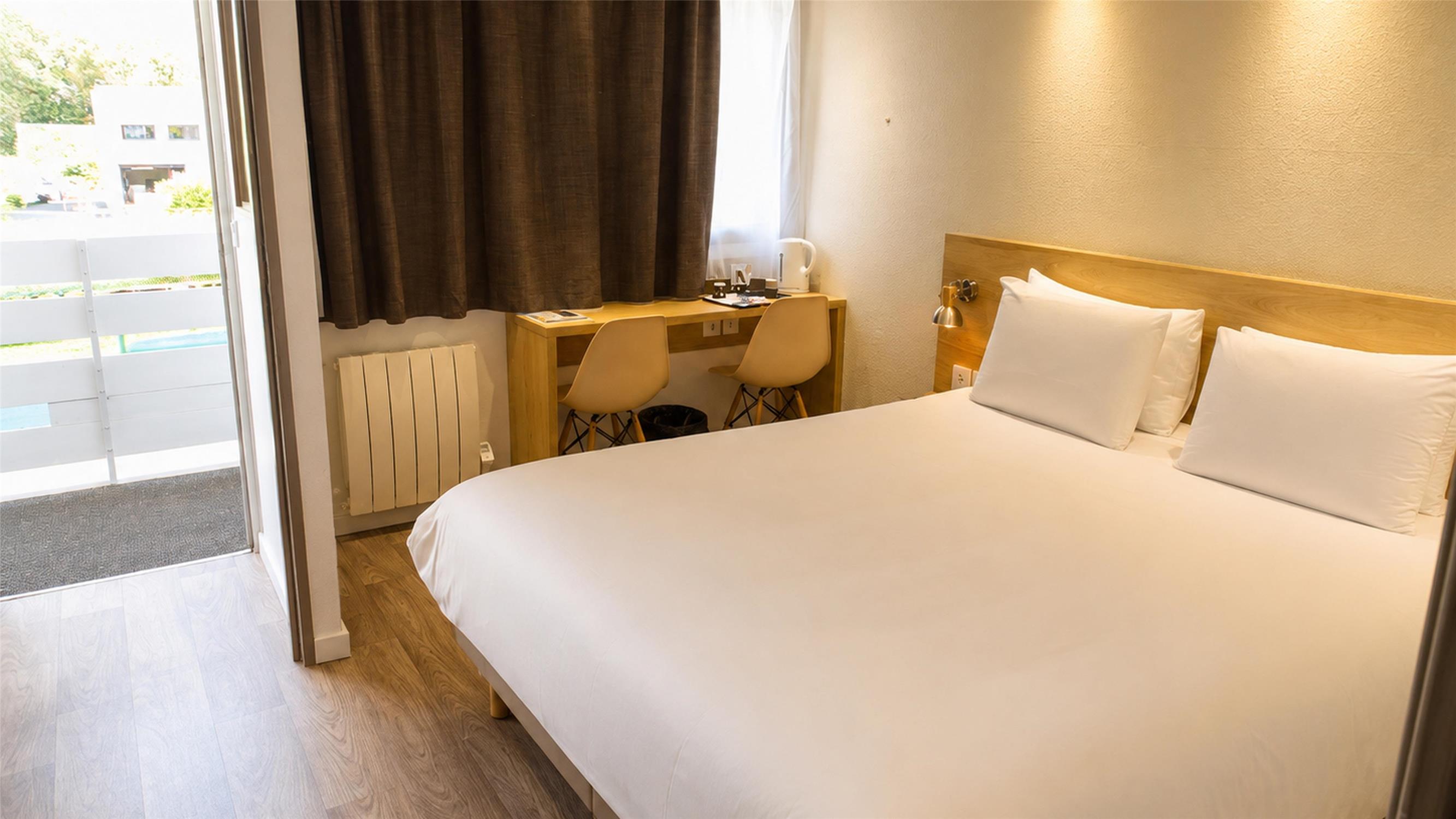CHAMBRE DOUBLE x