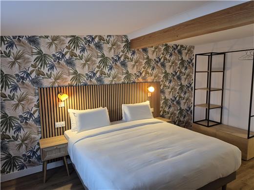 HÔTEL KYRIAD FONTENAY TRESIGNY