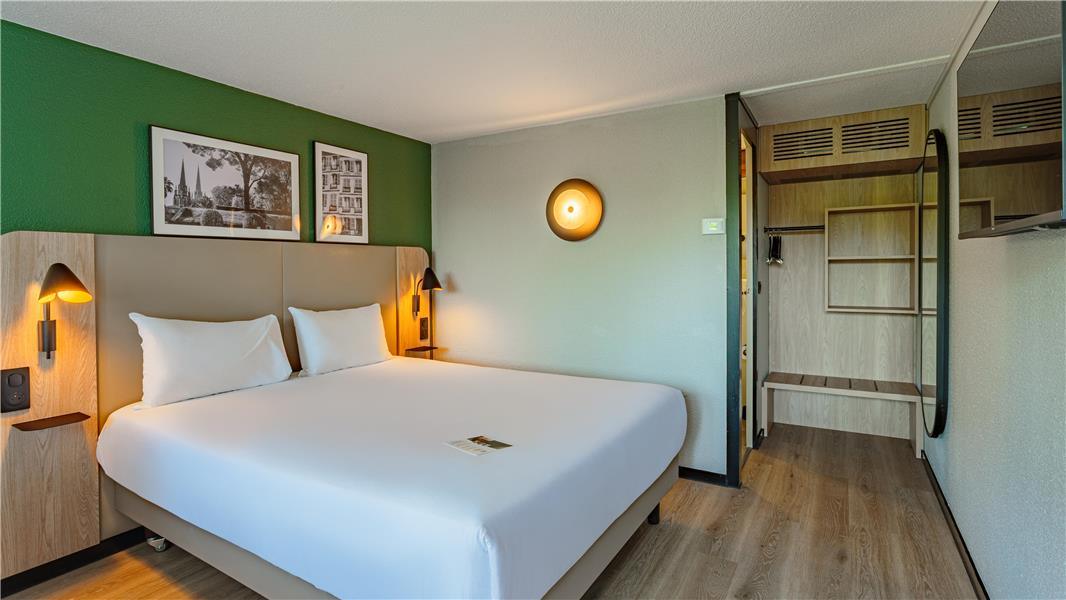 HOTEL CAMPANILE GRENOBLE NORD - Saint Egrève