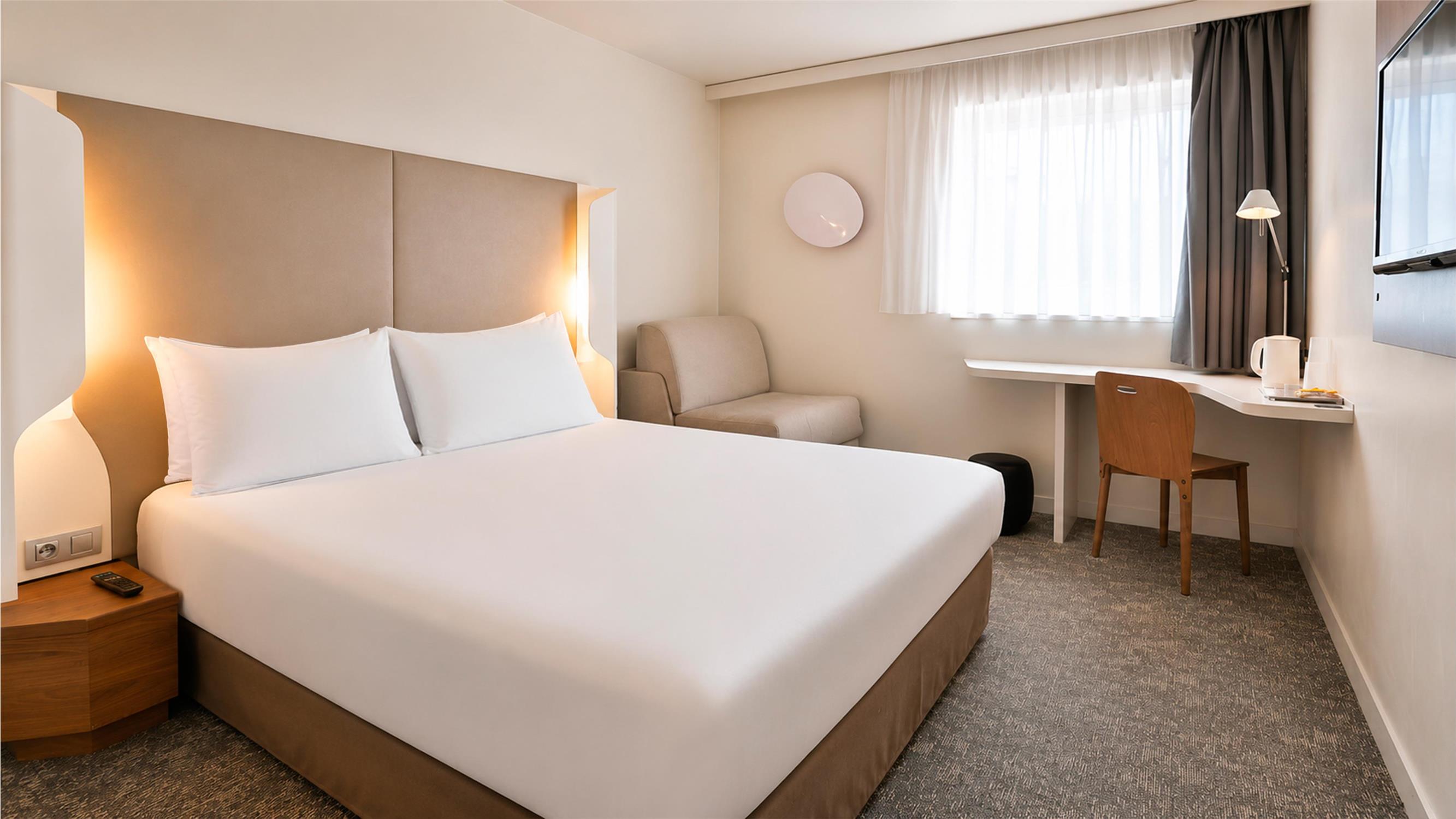 Hôtel Campanile PRIME La Roche sur Yon Centre Gare Chambre Double junior suite