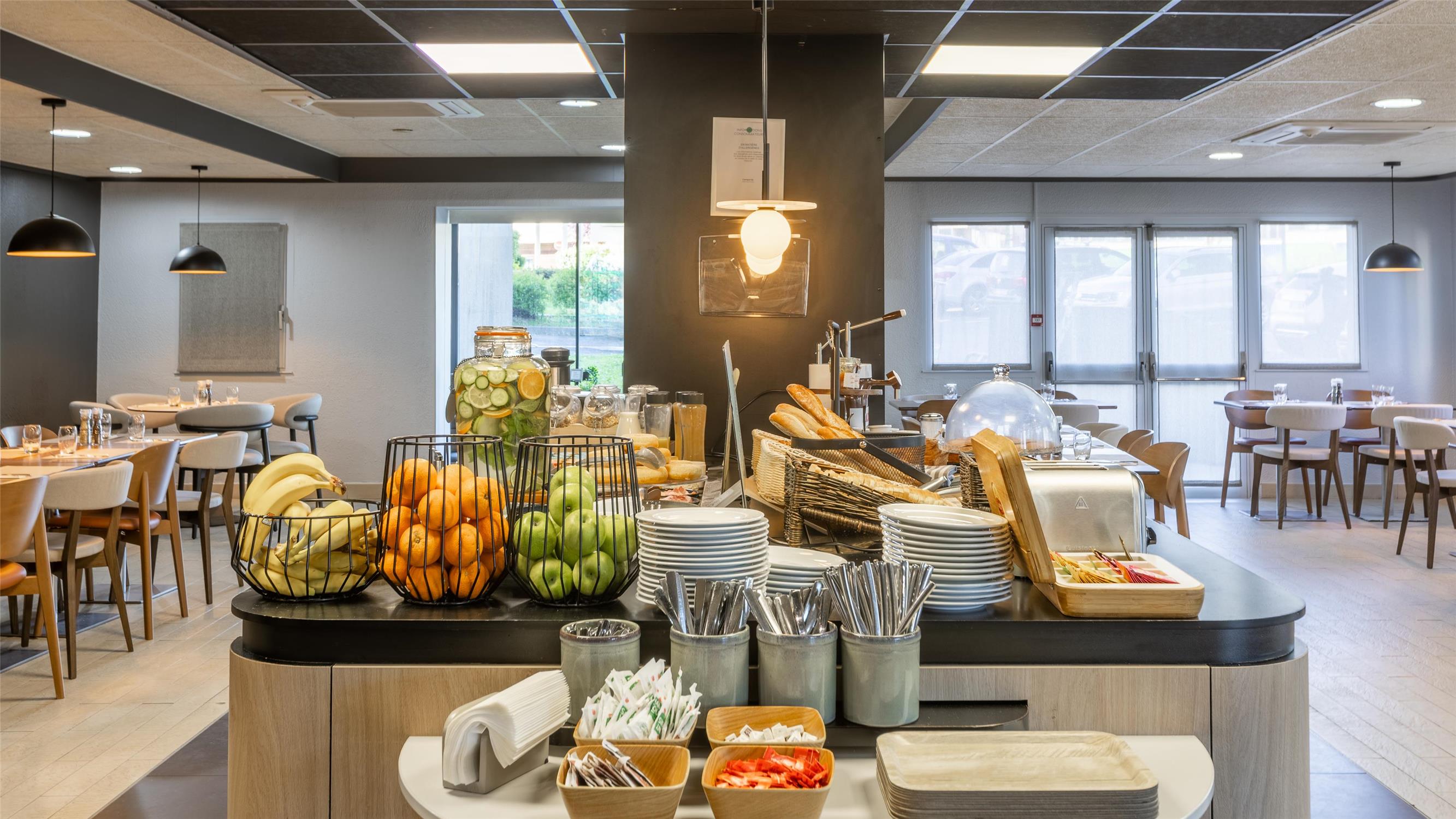 HÔTEL CAMPANILE PRIME - LE BLANC-MESNIL - Restaurant / Etablissement gastronomique