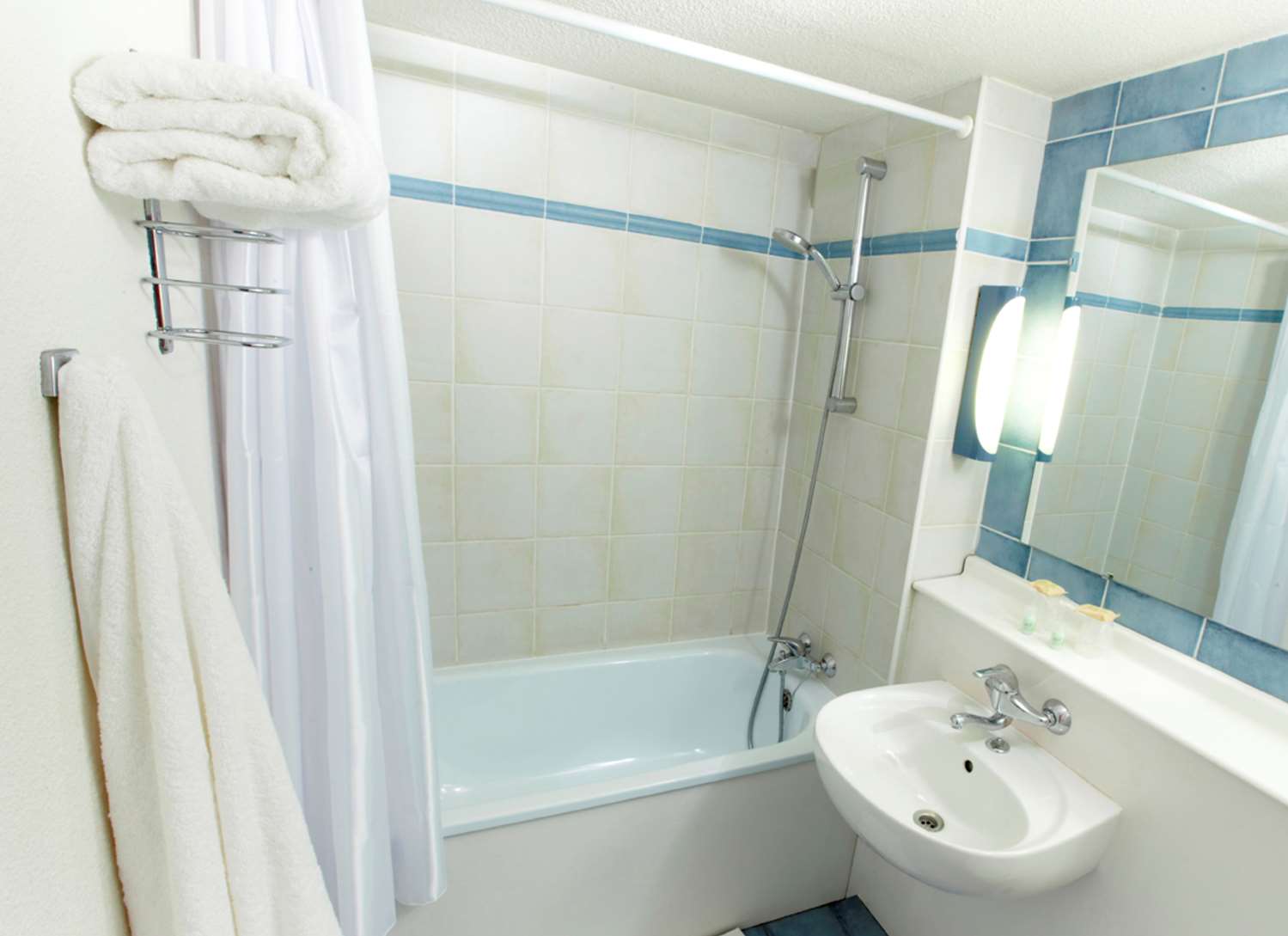 STANDARD BATH